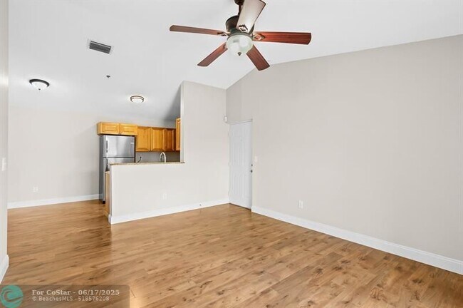 Building Photo - 5550 NW 61st St