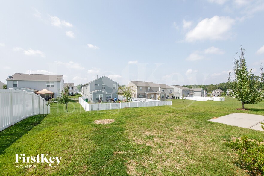 Building Photo - 12429 Bending Branch Rd