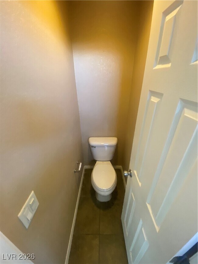 Building Photo - 4417 Laguna Garden Ave