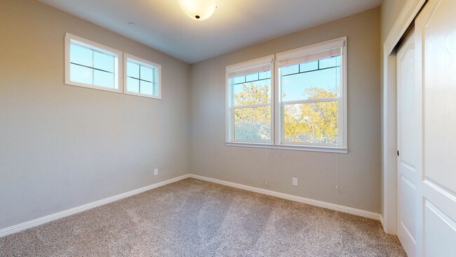 Building Photo - New construction!! 3 bedroom 3 full bath w...