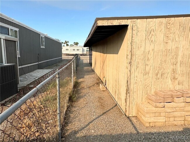 Building Photo - 7916 Center St