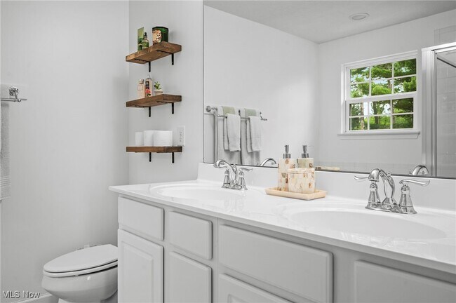 Building Photo - 3071 Liberty Ledges Dr