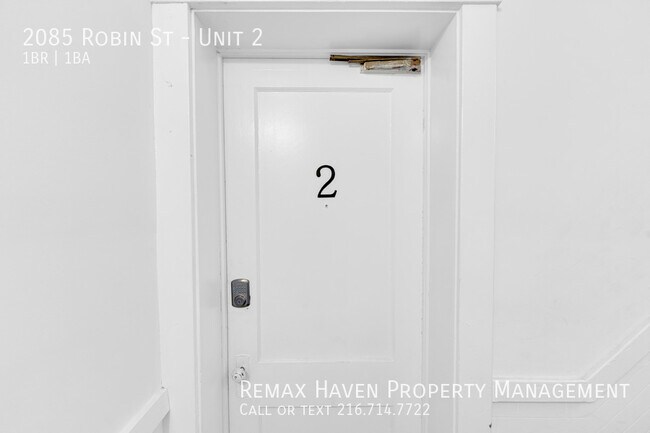 Building Photo - 2085 Robin St