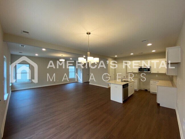 Building Photo - 7950 St.James Dr