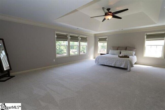Building Photo - 204 Wild Meadow Dr