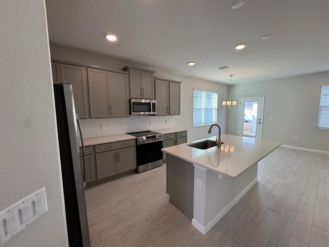 Building Photo - 342 Lady Palm St