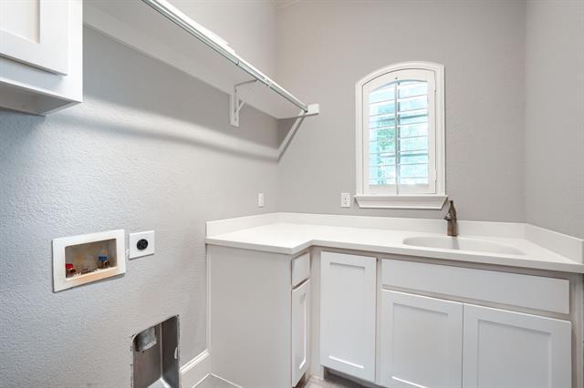 Building Photo - 1208 Damsel Caitlyn Dr