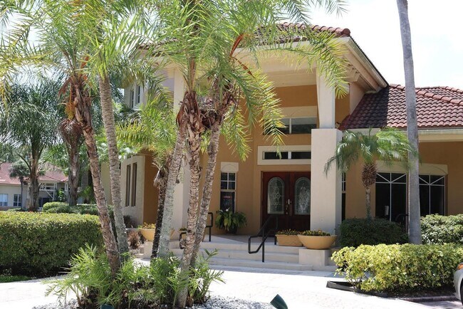 Building Photo - 4791 Via Palm Lakes Via