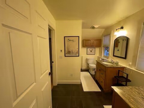 Bathroom - 15 Coopers Lndg