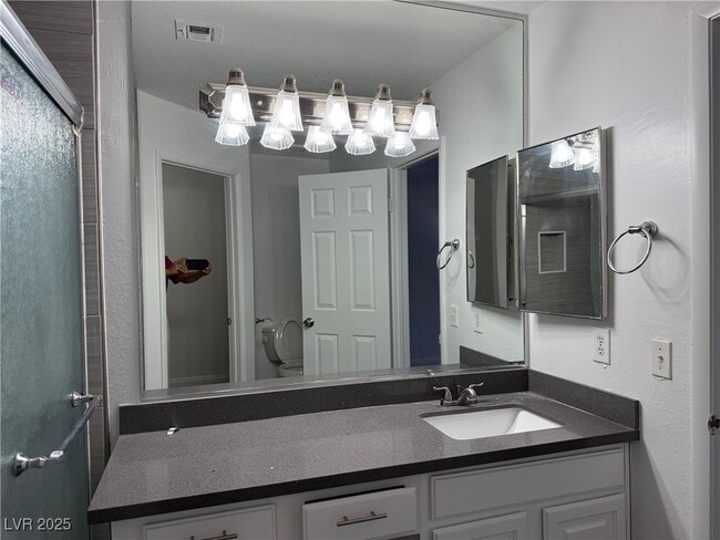 Building Photo - 6250 W Flamingo Rd