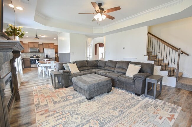 Building Photo - Pet Friendly Four Bedroom!