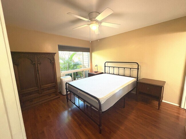 Building Photo - Haleakala Gardens - Furnished Ground Floor 3bed/2bath Condo private end unit!