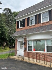 Building Photo - 23 N York Rd