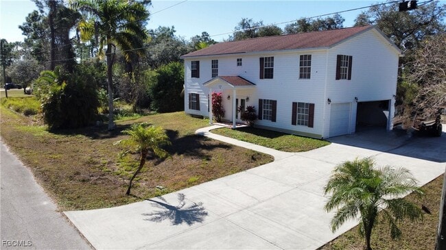 Building Photo - 2021 Wells Ave