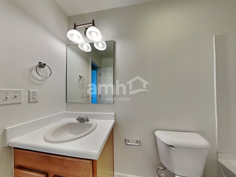 Building Photo - 3904 Edgewood Terrace Rd