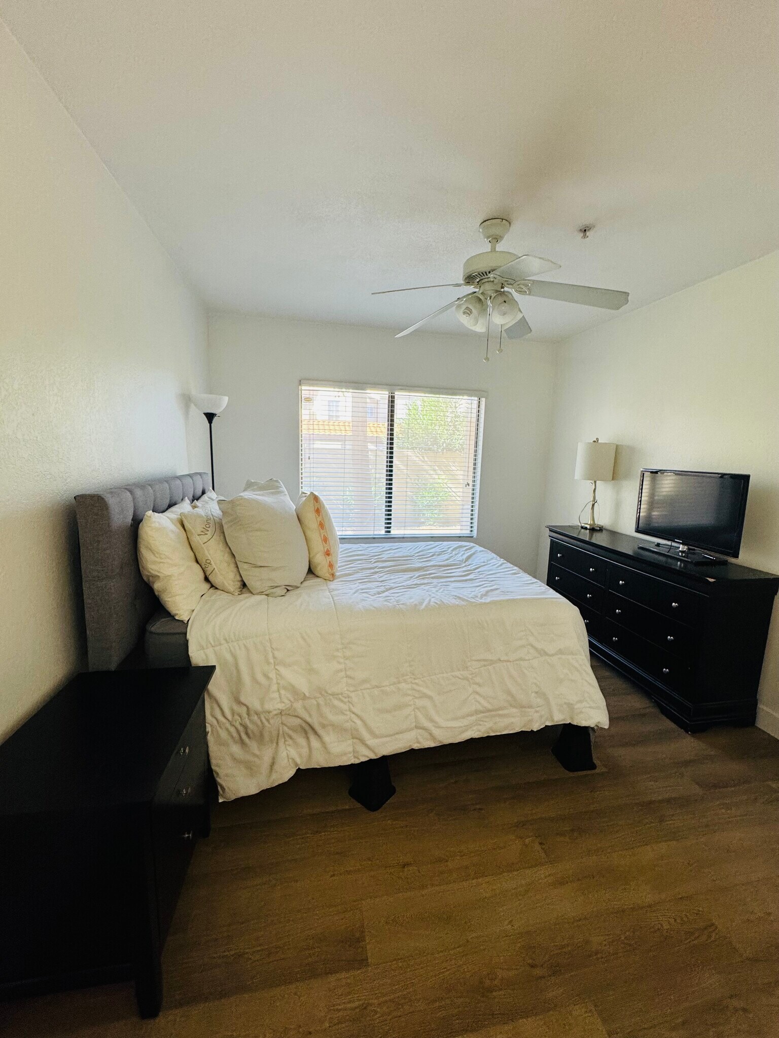 Building Photo - 7008 E Gold Dust Ave