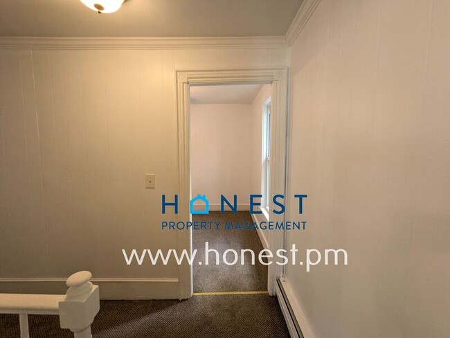 Building Photo - 41 Windsor St