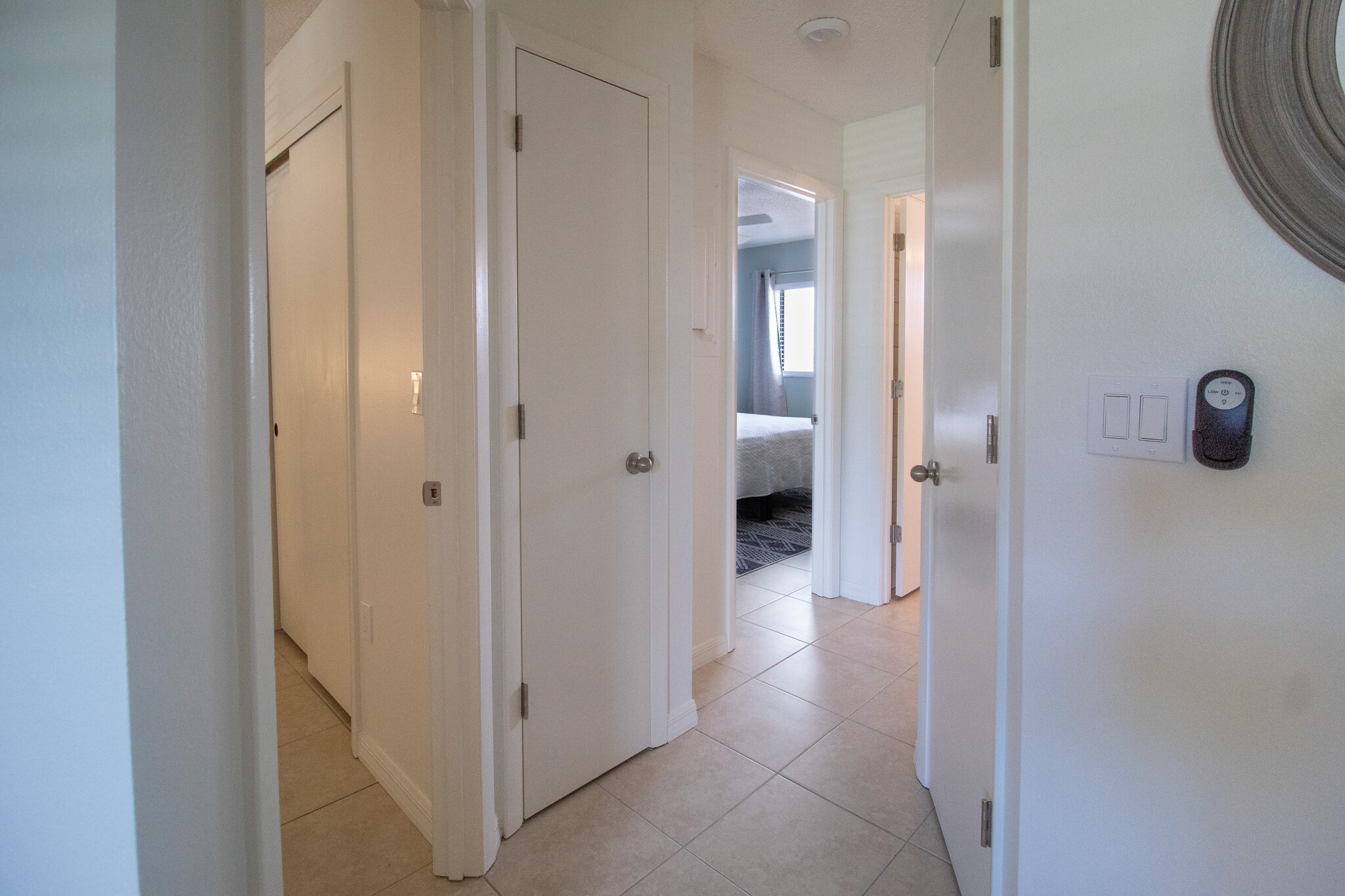 Building Photo - 4611 S School Ave