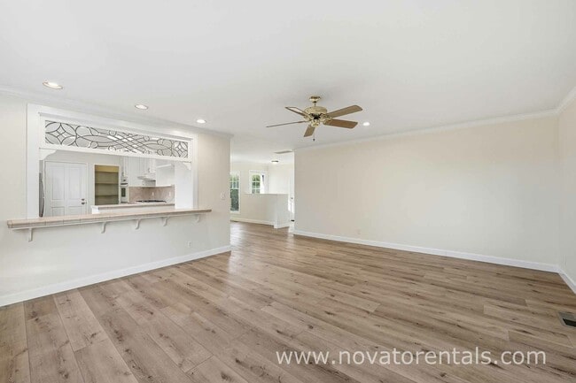 Building Photo - 40 Martinez Ct