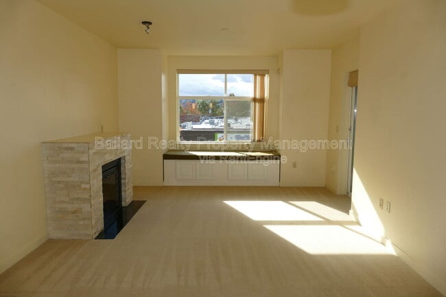 Building Photo - 5450 Leary Ave NW