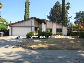 Building Photo - 3 Bedroom | 2 Bathroom Home – Available Now