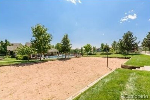 Building Photo - 12183 W Cross Dr