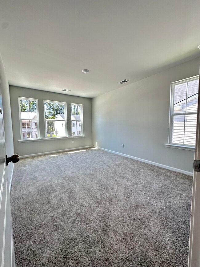 Building Photo - 8710 Silver Perch Ln