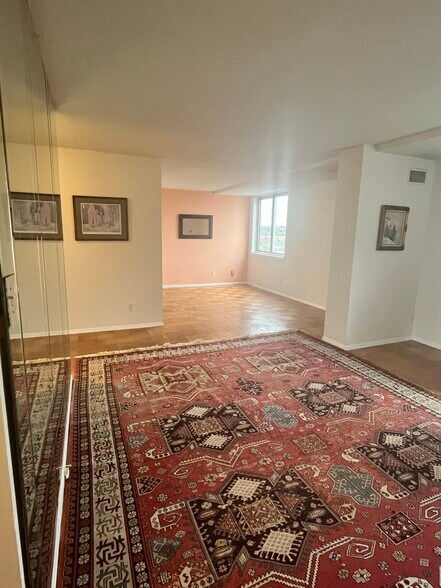 Building Photo - 501 Slaters Ln
