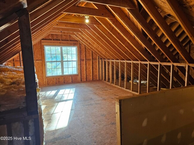 Building Photo - 313 Osprey Point Dr