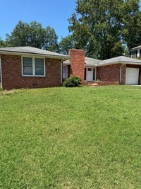 Building Photo - 1725 Cherokee Pl