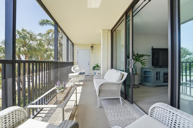 Building Photo - 1605 S US Hwy 1