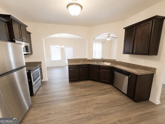 Building Photo - 326 Lauren Dr