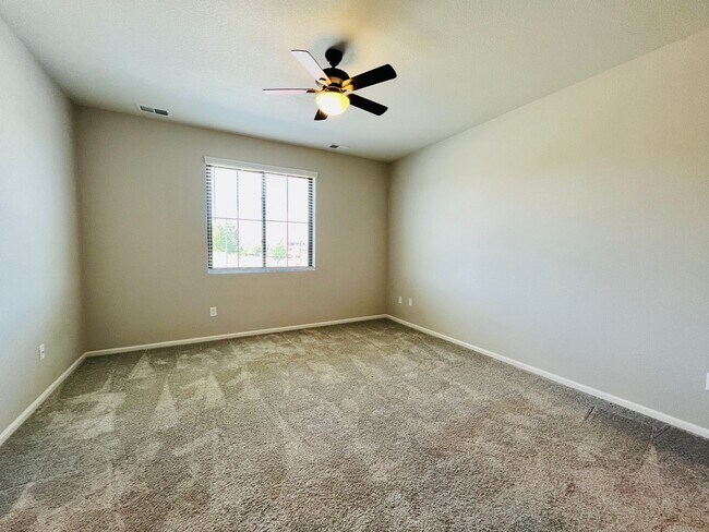 Building Photo - $0 DEPOSIT OPTION. INVITING 3 BED HOME IN EASTPOINT PARK, NORTH COMMERCE CITY