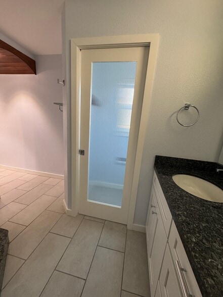 Master bathroom private toilet room. - 22471 Loch Lomond Dr