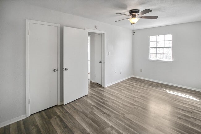 Building Photo - 10322 Nold Dr