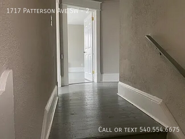 Building Photo - 1717 Patterson Ave SW