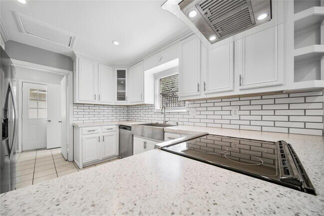 Building Photo - 1059 Richelieu Ln