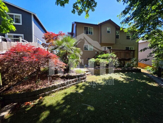Building Photo - 1080 Heron Ridge Ave
