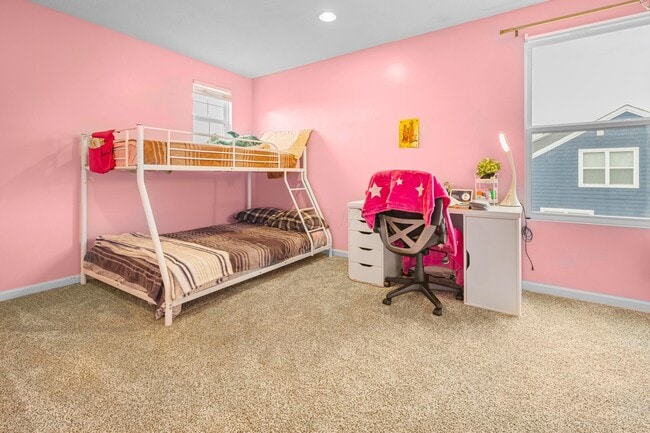 Building Photo - 6722 Rocky Ridge Dr