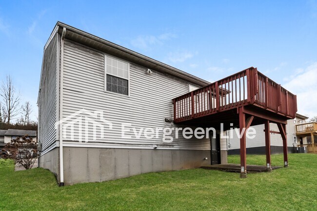 Building Photo - 34 Timberline Ct