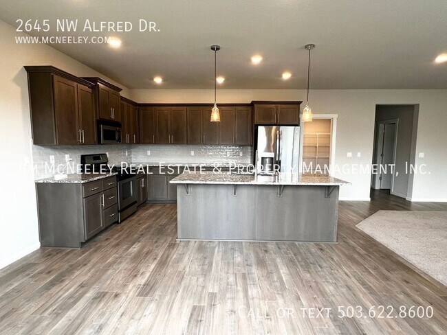 Building Photo - 2645 Alfred Dr