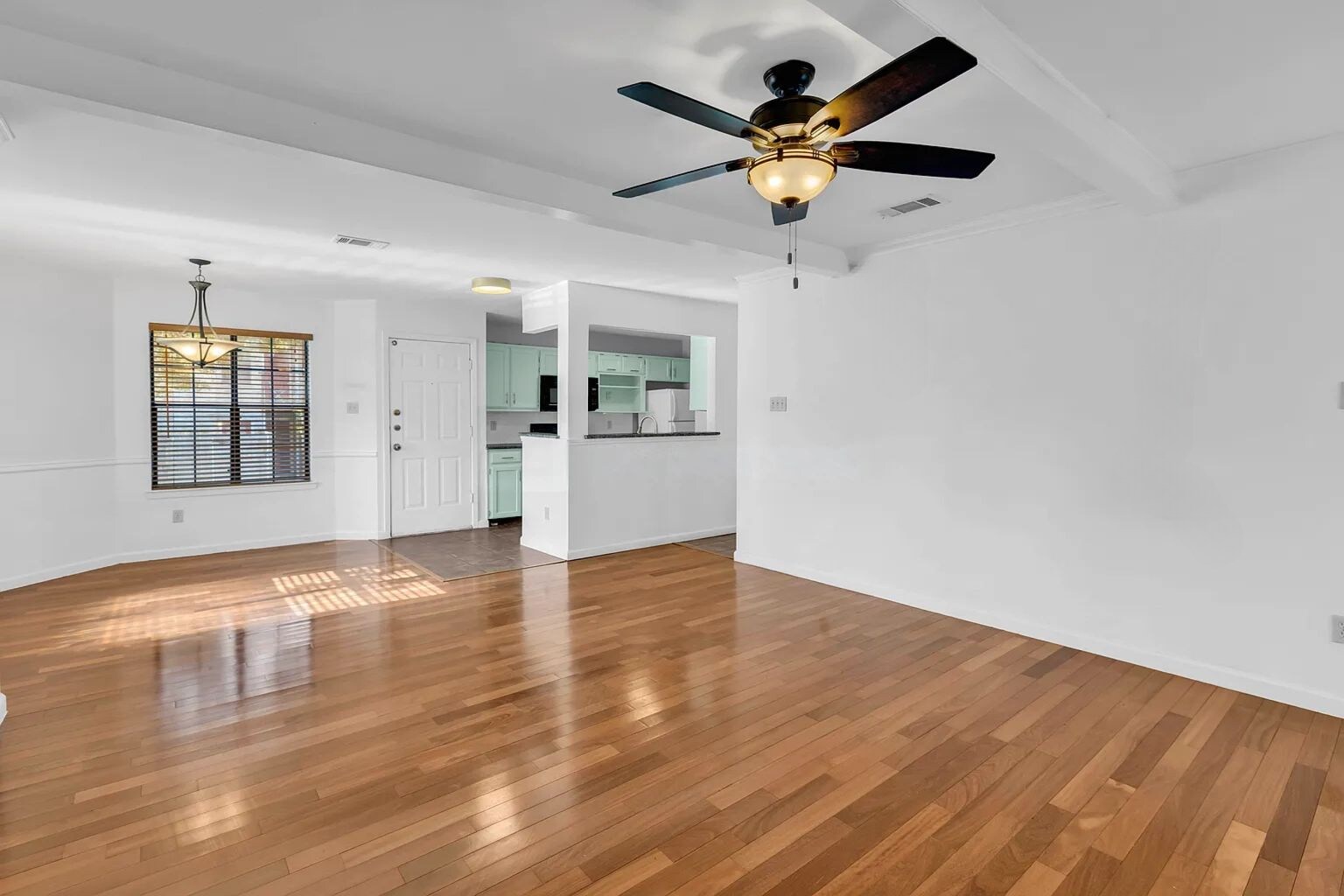 Building Photo - 2913 Pearl St