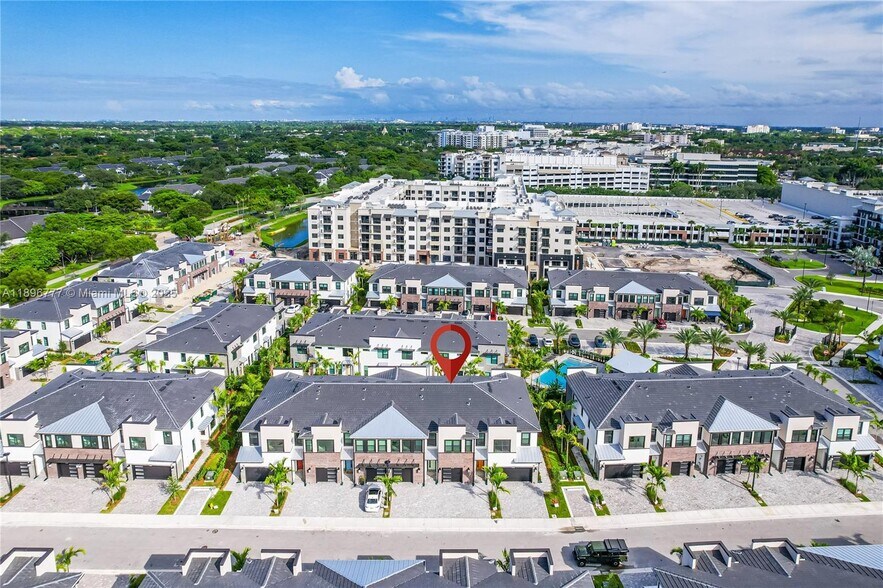 Building Photo - 8356 NW 7th Pl