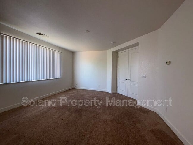 Building Photo - 100 Mt Adams Cir