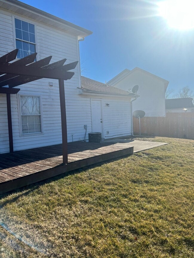 Building Photo - 1638 High Quest Cir