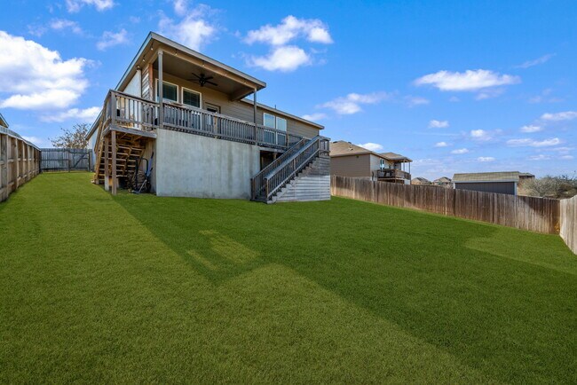 Building Photo - 610 Ridgehorn Dr