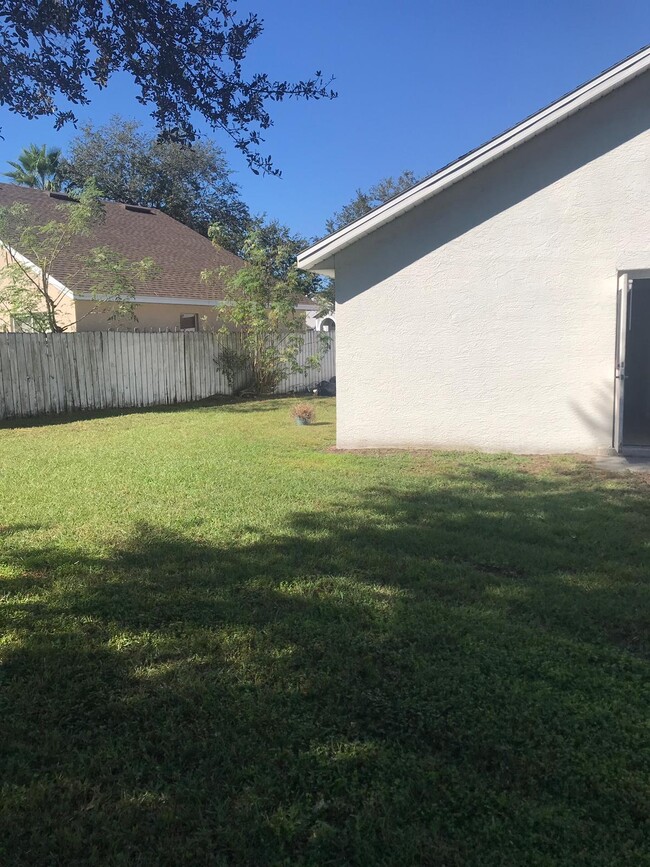 Building Photo - 12107 Bellsworth Way