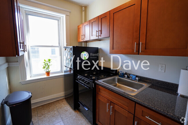 Building Photo - 9 Egremont Rd
