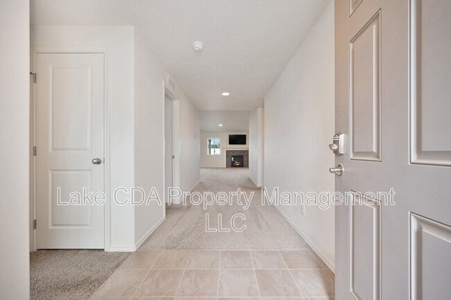 Building Photo - 12335 Gipper Loop