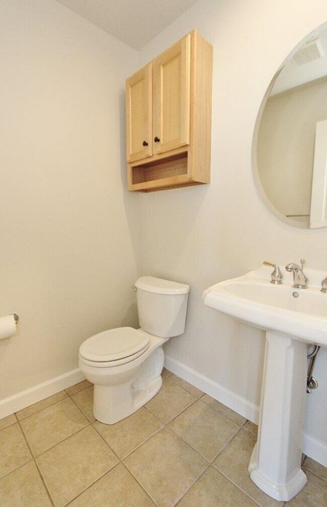 Building Photo - Immaculate Rim Home w/Stunning Views